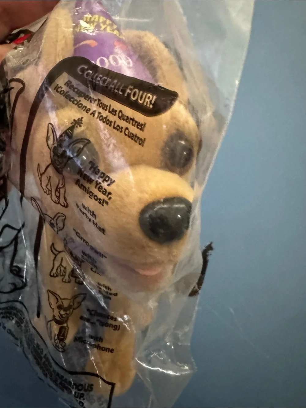 You quiero Taco Bell talking dog 2000 Chihuahua” happy new year amigo” (b2-5”